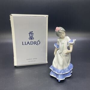 Lladro Porcelain Figurine JUANITA 1983 #5193-2 Bailaora Brazos Abajo RETIRED